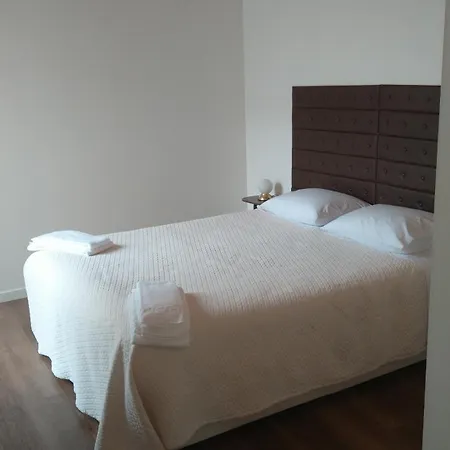 Appartement Casas Albano 2 *